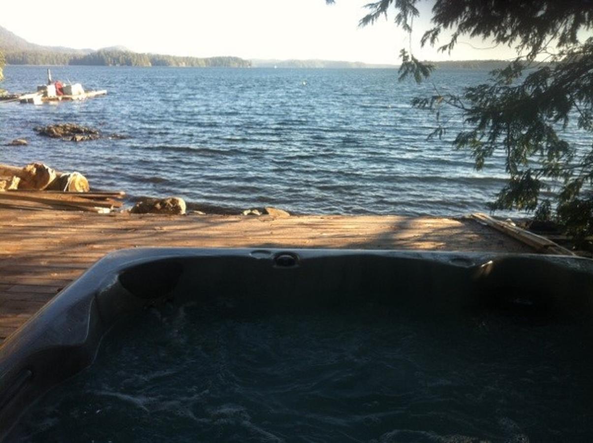 Tofino Stormbay Guest House Bagian luar foto