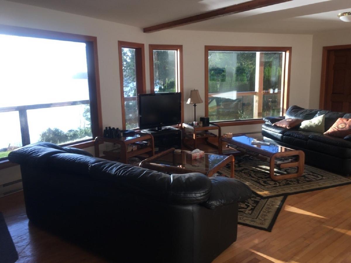 Tofino Stormbay Guest House Bagian luar foto