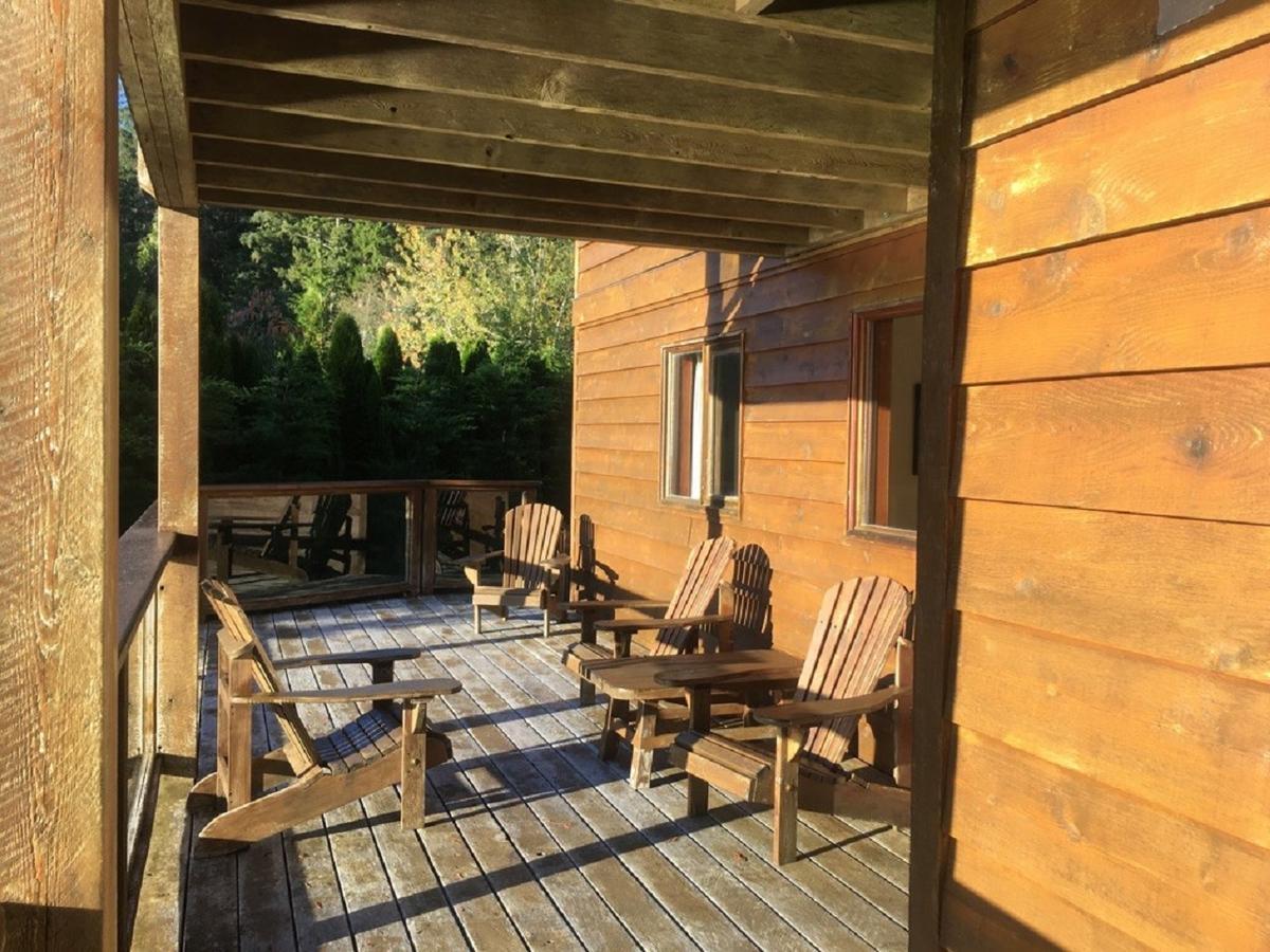 Tofino Stormbay Guest House Bagian luar foto